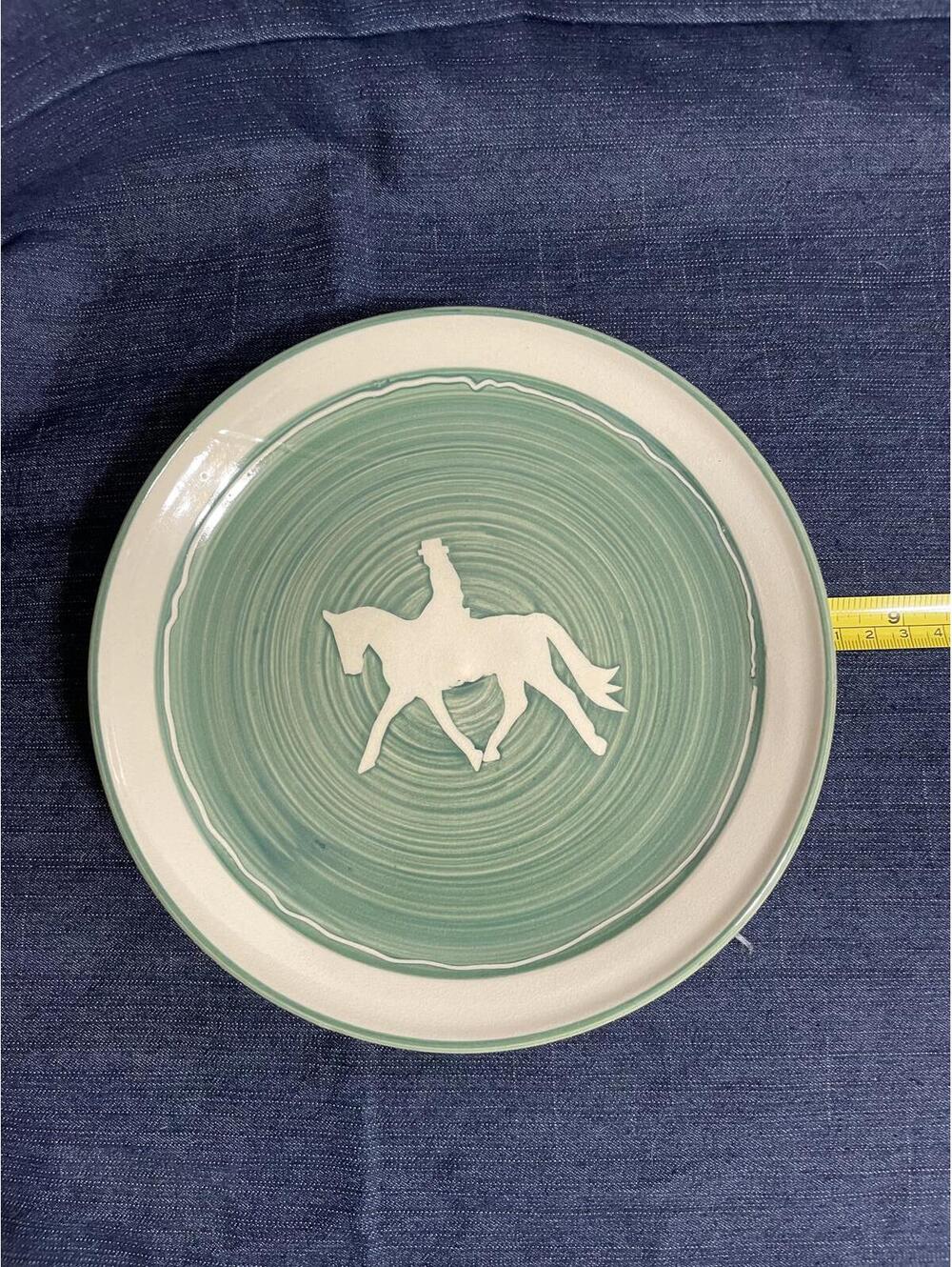 Dressage plate 8" green and cream equestrian LR Beck - Picture 4 of 4
